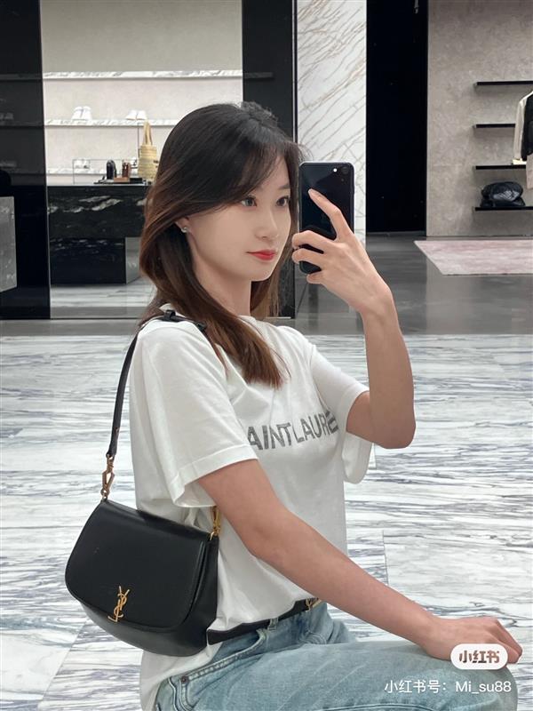 2026224192625832 800